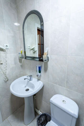 Гостиница Космос Комсомольск-на-Амуре Большой двухместный номер с 1 кроватью-15