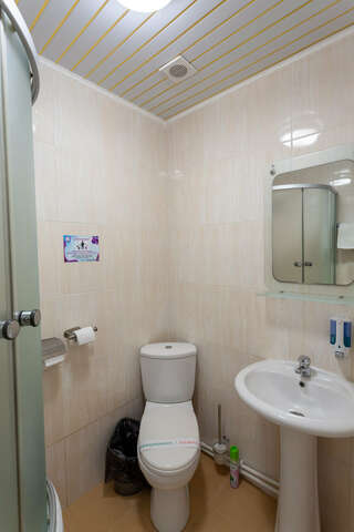 Гостиница Космос Комсомольск-на-Амуре Двухместный номер с 2 отдельными кроватями-5