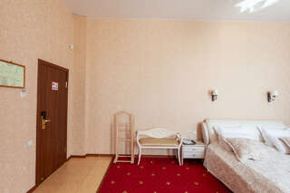 Гостиница Космос Комсомольск-на-Амуре Двухместный номер Делюкс с 1 кроватью-9