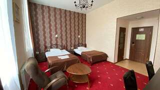 Гостиница Космос Комсомольск-на-Амуре Двухместный номер с 2 отдельными кроватями-10